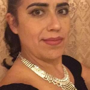 Meet your Posher, Josefina